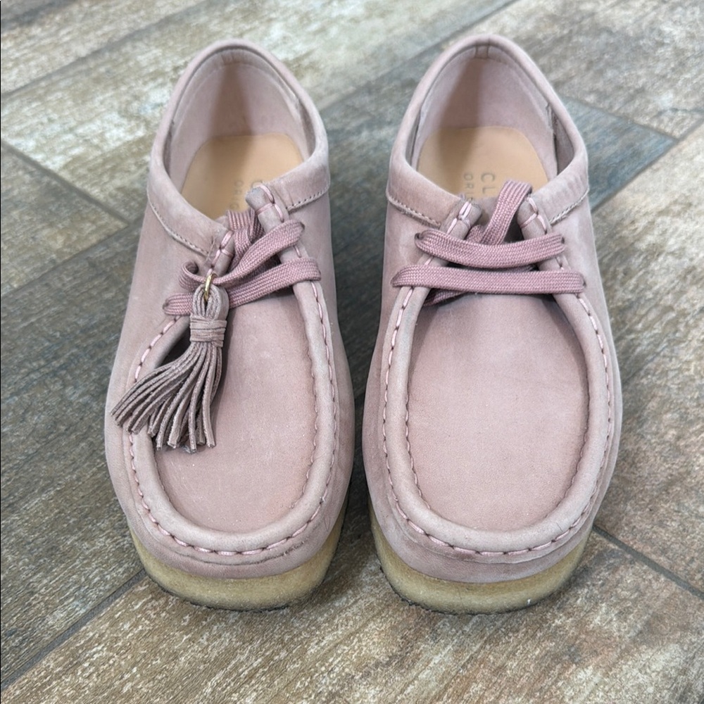 Clarks Ladies Pink Suede Tassel Walabees.